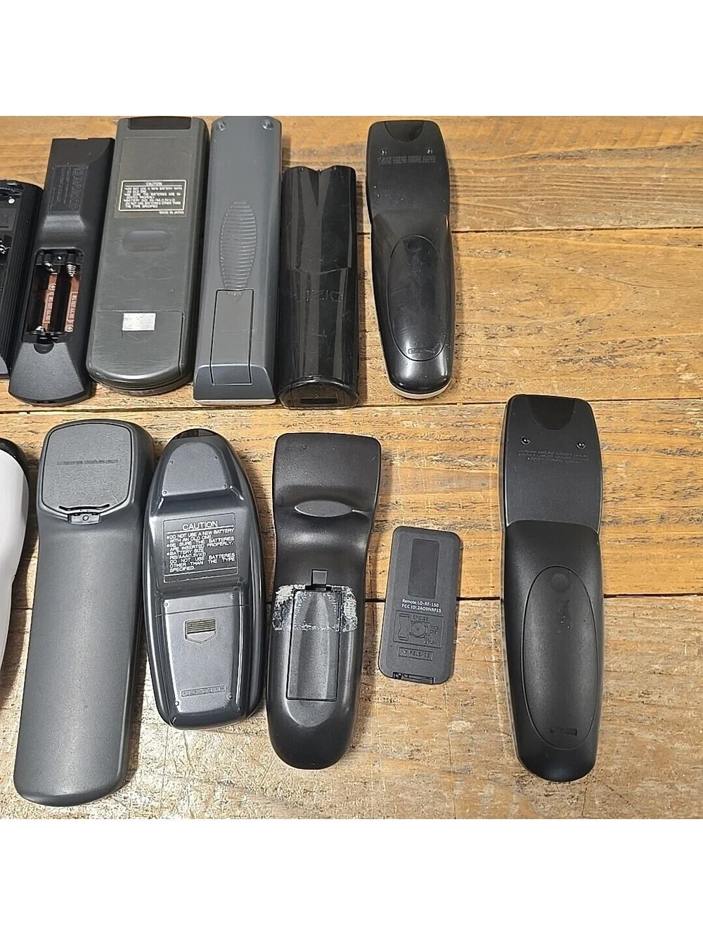 Lot of 20 Mixed Remote Controls Hitachi Sony Samsung Mitsubishi Vizio